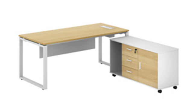 班臺(tái)后視圖